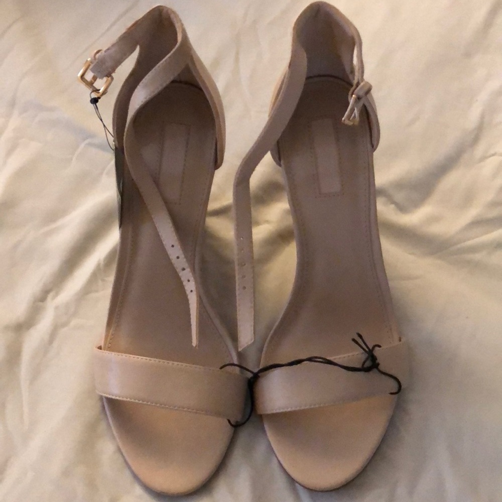 Forever 21 wedge nude